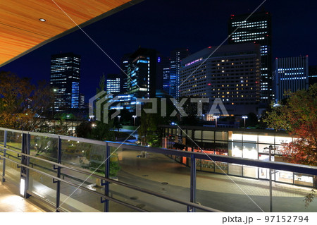 【大阪府】大阪ビジネスパークとキャッスルガーデン大阪の夜景 97152794