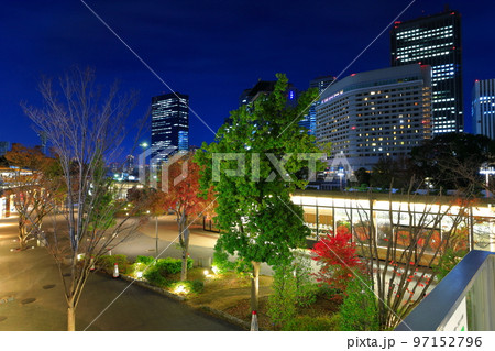 【大阪府】大阪ビジネスパークとキャッスルガーデン大阪の夜景 【大阪府】大阪ビジネスパークとキャッスルガーデン大阪の夜景 97152796