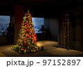 クリスマスツリー　展望デッキ 97152897