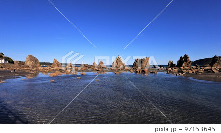 橋杭岩（和歌山県串本町） 97153645