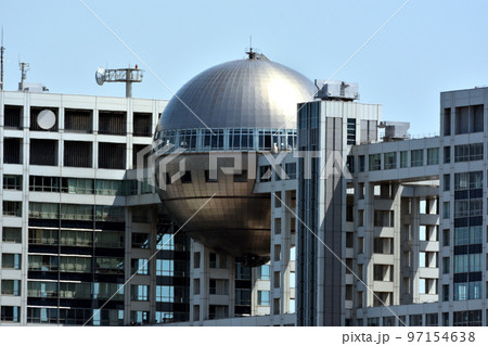 お台場のフジテレビ本社ビル 97154638