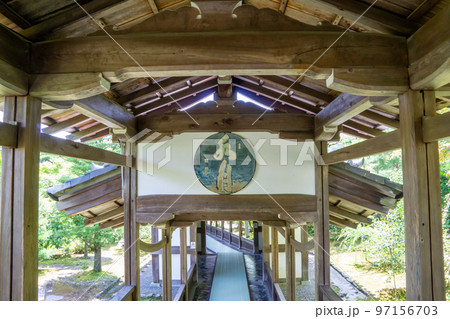 京都府　嵐山・嵯峨野　天龍寺の渡り廊下 97156703