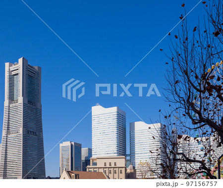 観光都市横浜港12月の風景 観光都市横浜港12月の風景 97156757