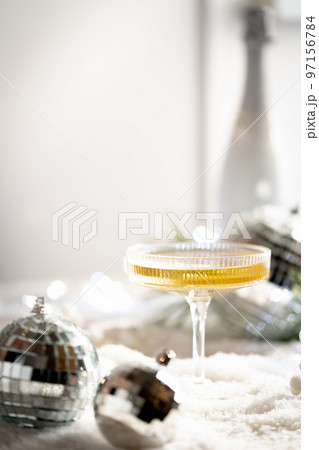 Festive New Year champagne 97156784