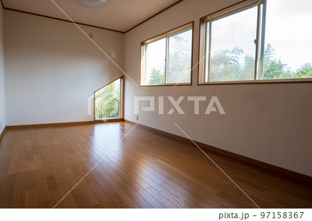 明るい洋室 子供部屋 部屋 明るい洋室 子供部屋 部屋 97158367