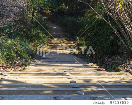 下り階段 下り階段 97158659