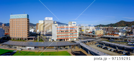 福井県敦賀駅前の街並み　駅前駐車場からの眺望 97159291
