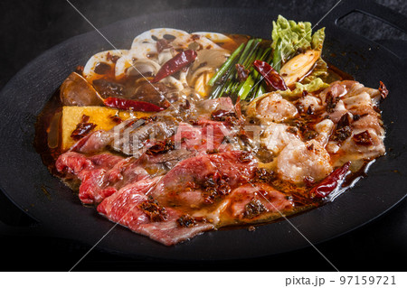 中華火鍋 Chinese hot pot 中華火鍋 Chinese hot pot 97159721