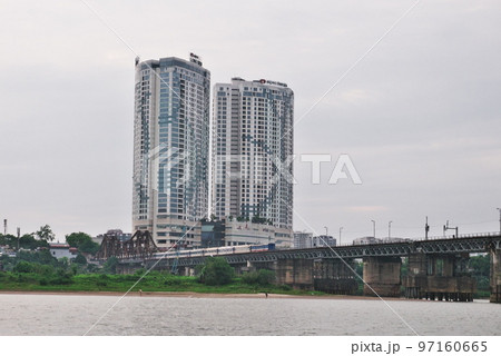 ロンビエン橋 / ベトナム・ハノイ 97160665