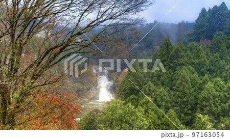 千葉県・養老渓谷 粟又の滝 / Awamata Waterfalls, Japan 97163054