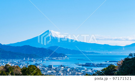 日本平から望む富士山 97171521