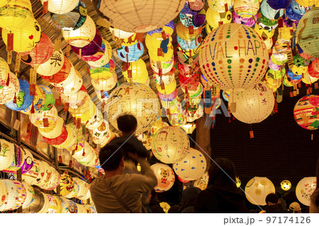 ランタン 提燈 燈籠 97174126
