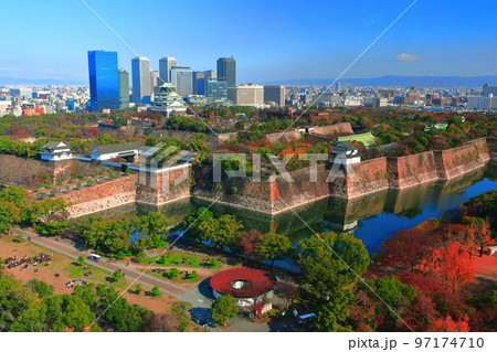 【大阪府】晴天の大阪城と大阪ビジネスパーク 97174710