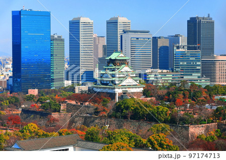 【大阪府】晴天の大阪城と大阪ビジネスパーク 97174713