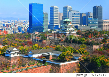 【大阪府】晴天の大阪城と大阪ビジネスパーク 97174715