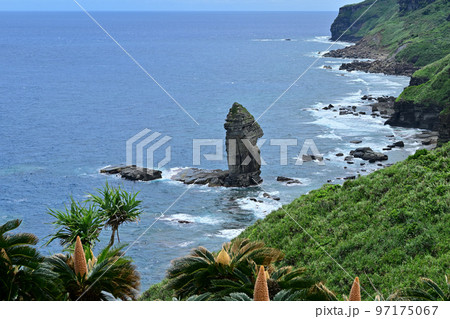 与那国島・立神岩 97175067