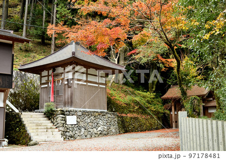 融通念佛宗光滝寺(炭焼不動明王)　【大阪府河内長野市】 97178481