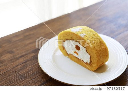 カボチャのロールケーキ カボチャのロールケーキ 97180517