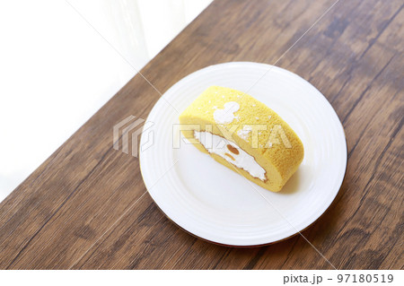 カボチャのロールケーキ カボチャのロールケーキ 97180519