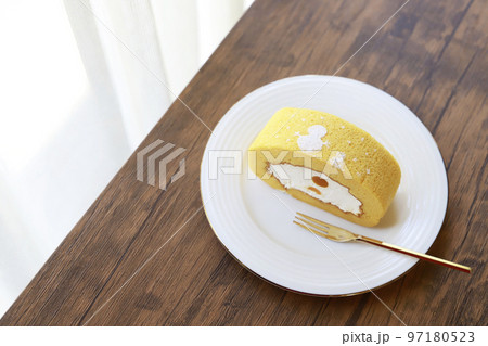 カボチャのロールケーキ カボチャのロールケーキ 97180523