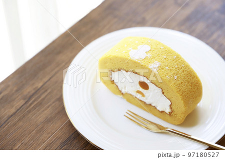 カボチャのロールケーキ カボチャのロールケーキ 97180527