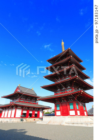 【大阪府】晴天の四天王寺（五重塔　金堂） 97183147