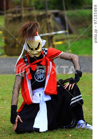 岩手県北上市　民俗芸能公演　鬼剣舞 97185869