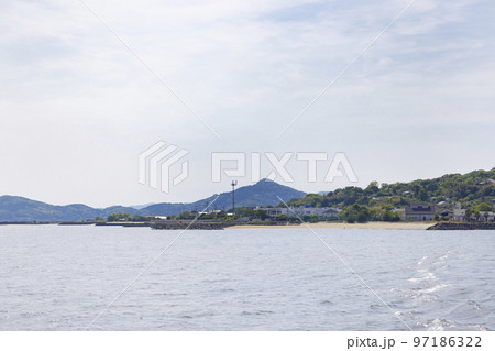 フェリーから見た能古島 フェリーから見た能古島 97186322