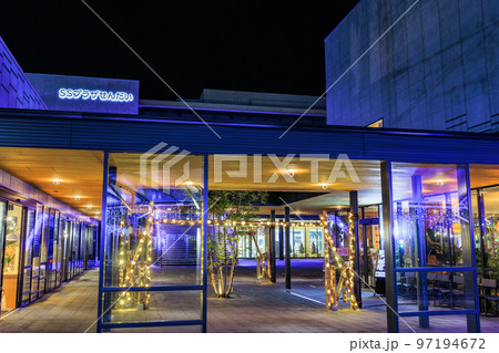 川内駅東口カフェとSSプラザせんだい　冬の夜景 97194672