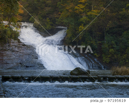 千葉県・養老渓谷 粟又の滝 / Awamata Waterfalls, Japan 97195619