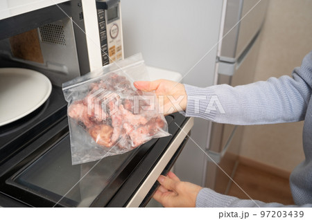 冷凍牛モツレンジで解凍 冷凍牛モツレンジで解凍 97203439