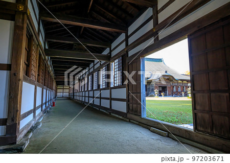 秋の高岡山瑞龍寺　富山県高岡市 97203671