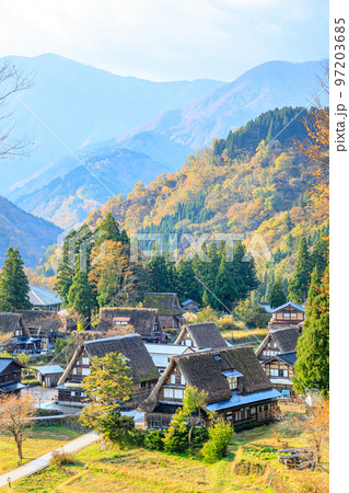 秋の五箇山　相倉合掌造り集落　富山県南砺市 97203685