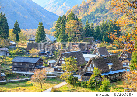 秋の五箇山 相倉合掌造り集落 富山県南砺市 秋の五箇山 相倉合掌造り集落 富山県南砺市 97203687