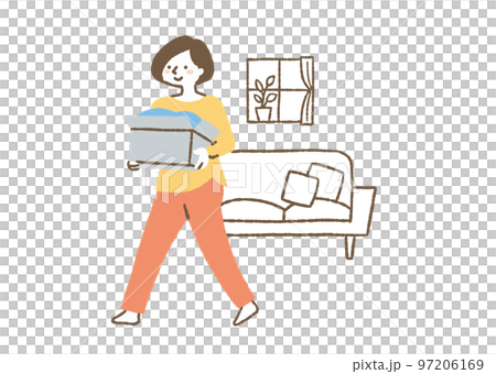 荷物を運んでいる女性_色 97206169