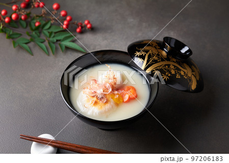関西風お雑煮　白味噌仕立 97206183
