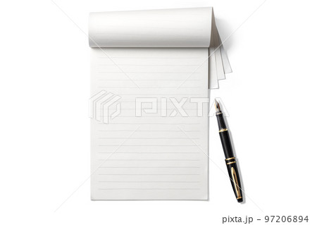 便箋、もしくはノートと万年筆。手紙、執筆のイメージ 97206894