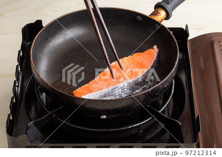 焼鮭　salmon 97212314