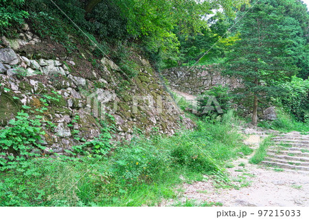【日本100名城】安土城　二ノ丸虎口の石垣1　滋賀県近江八幡市 97215033
