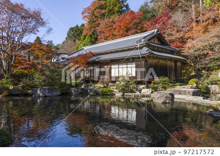 湖東三山 釈迦山 百済寺 本坊庭園「天下遠望の名園』 湖東三山 釈迦山 百済寺 本坊庭園「天下遠望の名園』 97217572