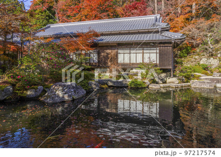 湖東三山 釈迦山　百済寺　本坊庭園「天下遠望の名園』 97217574