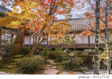 湖東三山 釈迦山　百済寺　本坊庭園「天下遠望の名園』 97217578