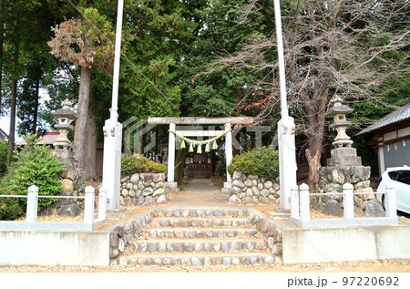 埼玉県寄居町富田のパワースポット 小被(おぶすま)神社  埼玉県寄居町富田のパワースポット 小被(おぶすま)神社  97220692
