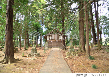 埼玉県寄居町富田のパワースポット 小被(おぶすま)神社  埼玉県寄居町富田のパワースポット 小被(おぶすま)神社  97221743