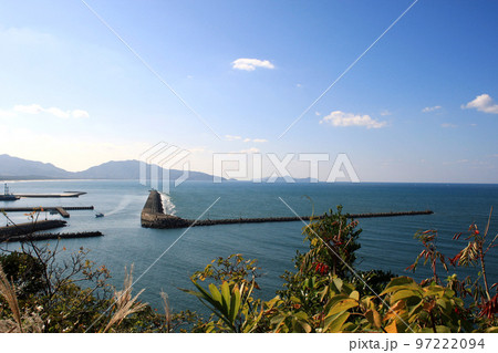 福岡県遠賀郡芦屋町の観光スポット「魚見公園」の眺望　響灘、玄界灘 97222094