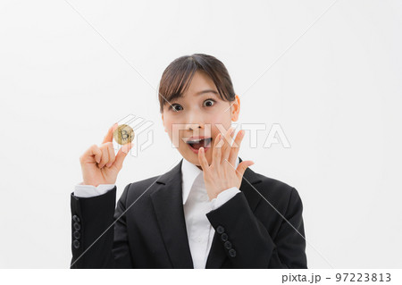 ビジネスウーマン 仮想通貨 ビジネスウーマン 仮想通貨 97223813