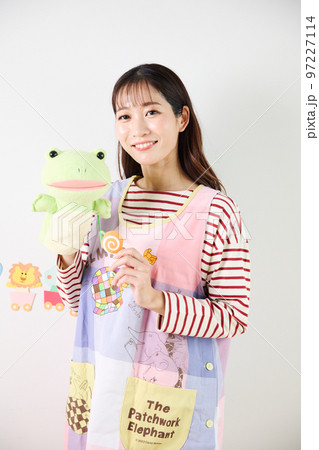 保育士ポートレート 97227114