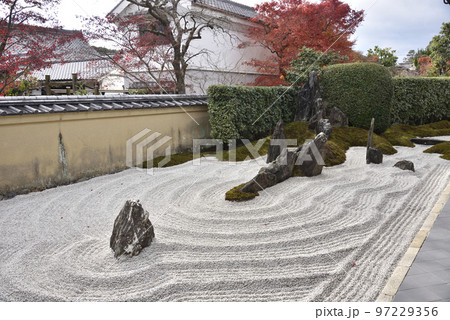 瑞峯院　独坐庭　大徳寺 97229356