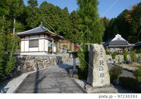 種徳禅寺 境内入口 滋賀県大津市北小松 種徳禅寺 境内入口 滋賀県大津市北小松 97230393
