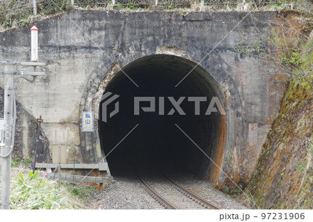 左沢線 鏡山トンネル 左沢線 鏡山トンネル 97231906